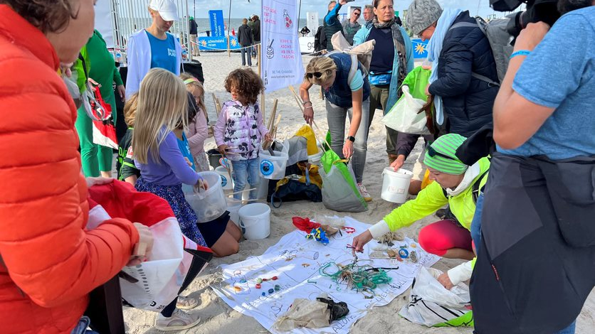 Bye Bye Plastic team